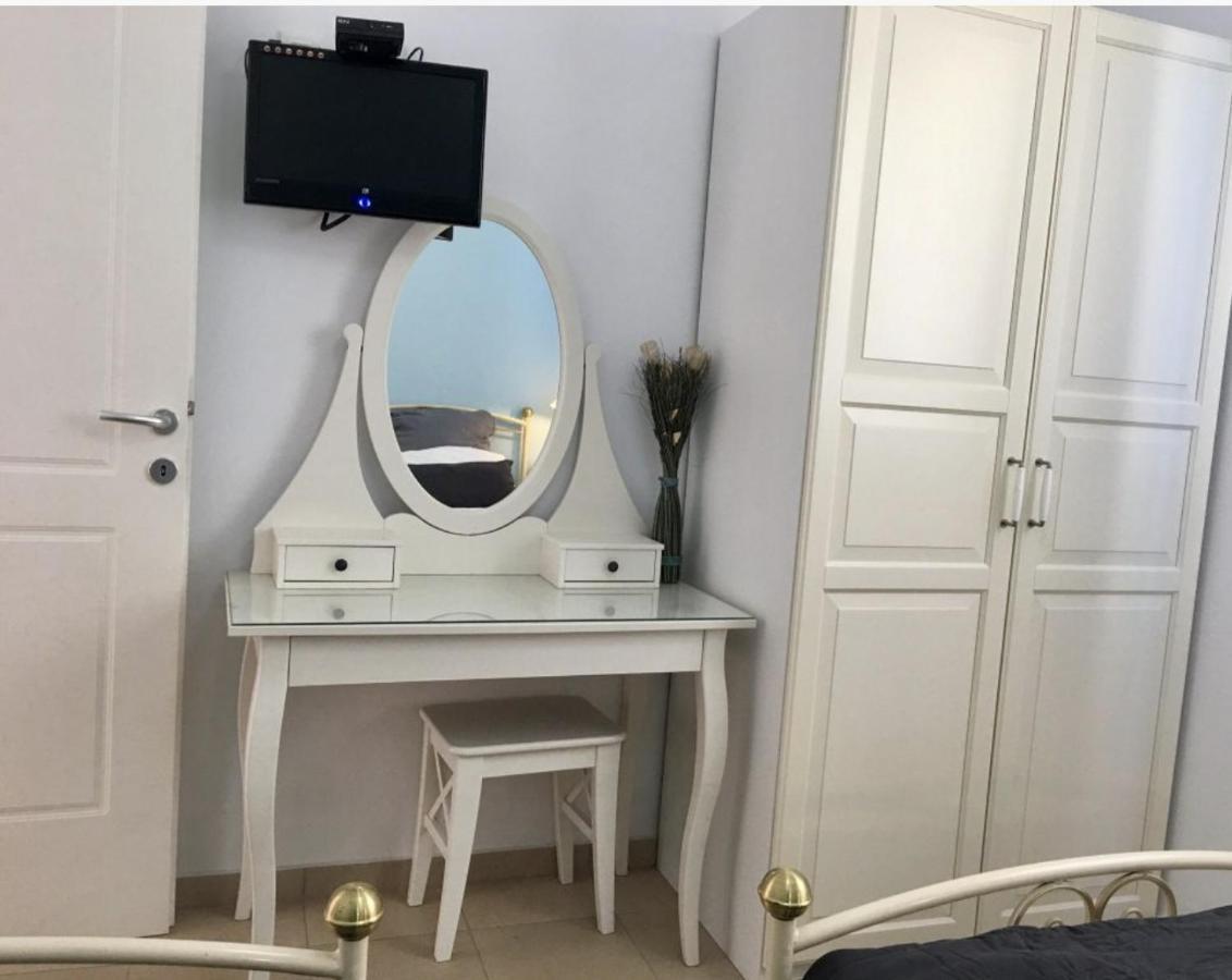 أمبيلاس Mer Bleu Apartments المظهر الخارجي الصورة